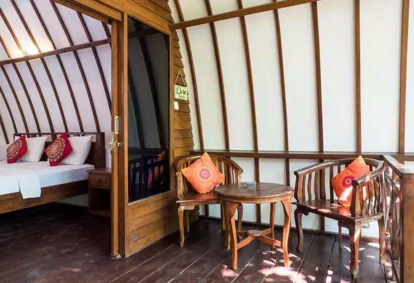 هتل Gili Turtle Beach Resort