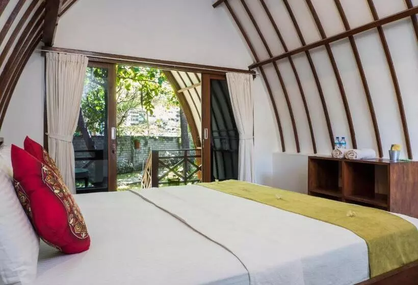 هتل Gili Turtle Beach Resort