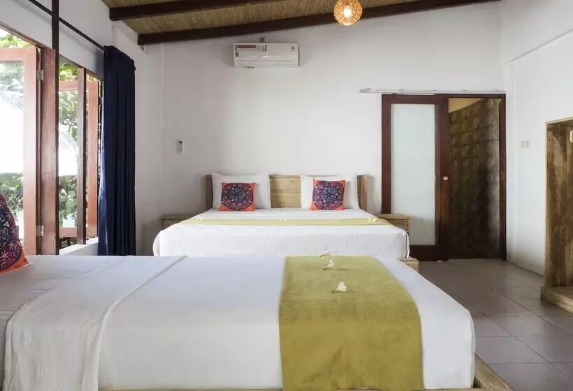 هتل Gili Turtle Beach Resort