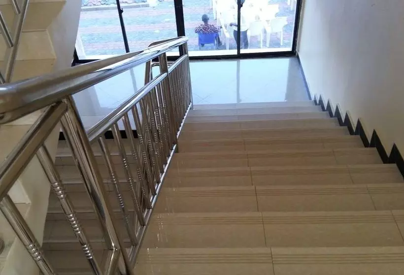 هتل Hotreef