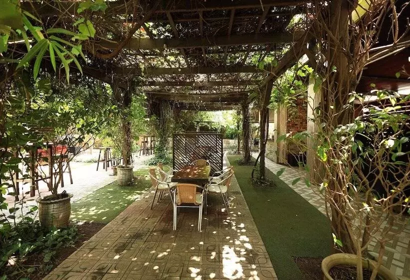 Hotelli Sweet Garden