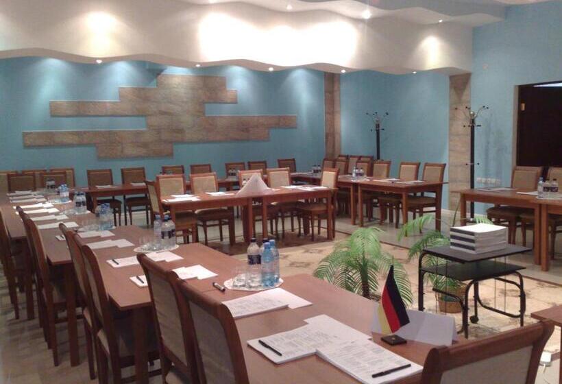 Vayk Hotel And Tourism Center