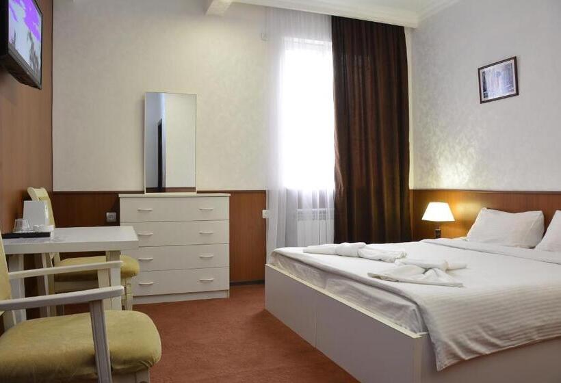 Vayk Hotel And Tourism Center