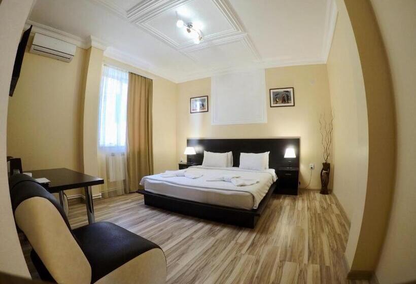 Vayk Hotel And Tourism Center