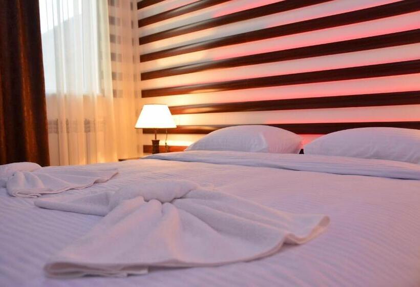 Vayk Hotel And Tourism Center