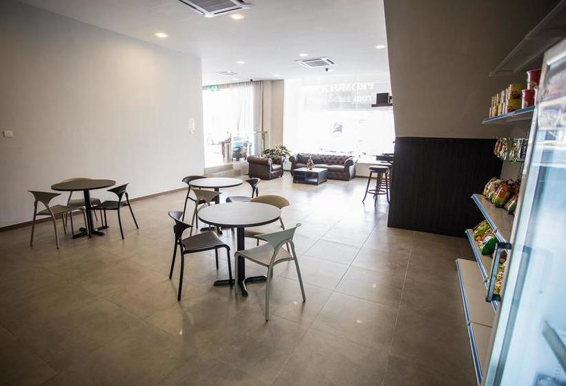 호텔 Zamburger Victory City Previously Victory City