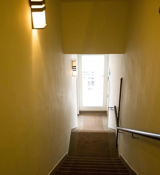 호텔 Zamburger Victory City Previously Victory City