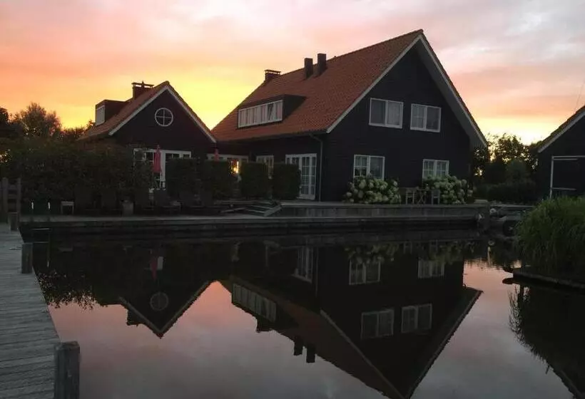 ベッドアンドブレックファースト Chalet Royal