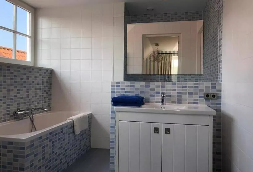 ベッドアンドブレックファースト Chalet Royal