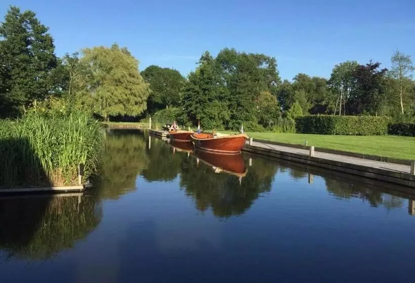 ベッドアンドブレックファースト Chalet Royal