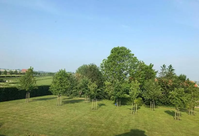 ベッドアンドブレックファースト Chalet Royal