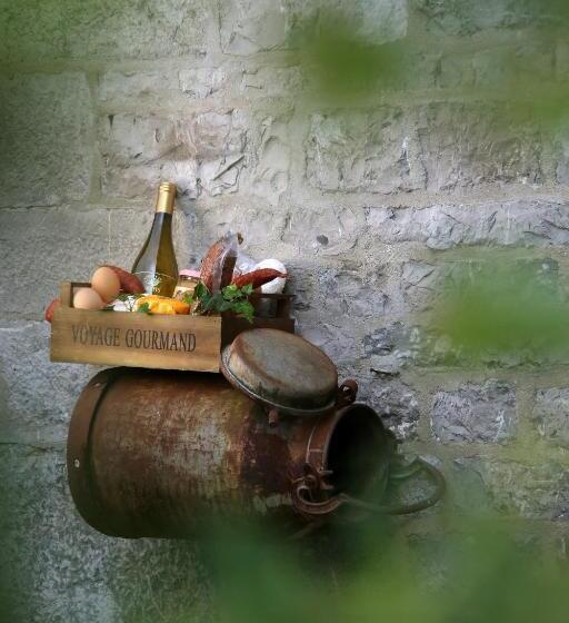 مبيت وإفطار Ferme Houard