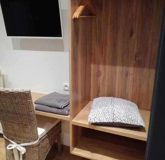 مبيت وإفطار Ferme Houard