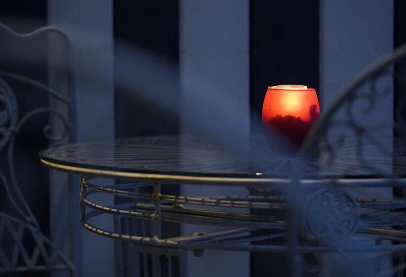 مبيت وإفطار Ferme Houard