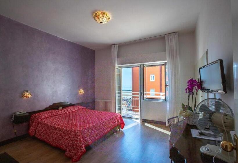 בית מלון כפרי Adrimer