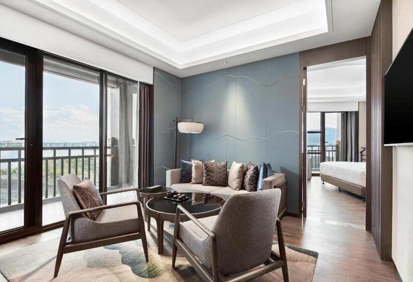 Hotel Dian Lake Steigenberger Kunming