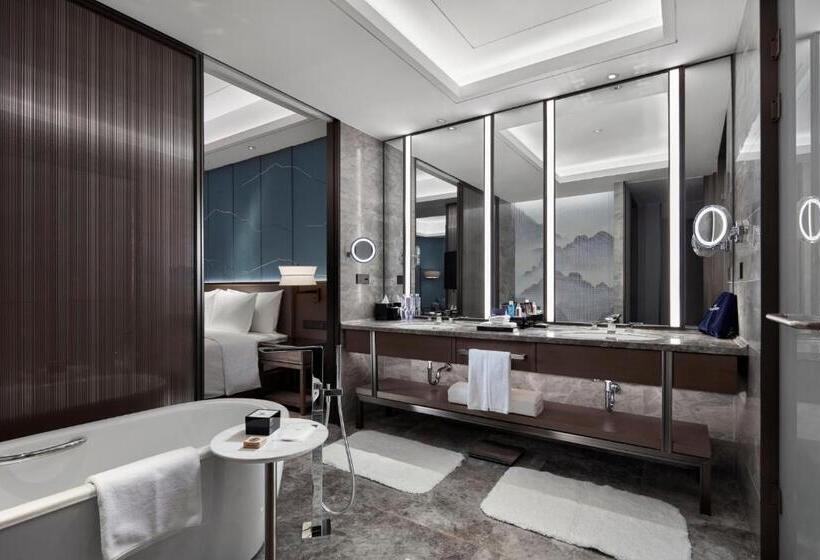 Hotel Dian Lake Steigenberger Kunming