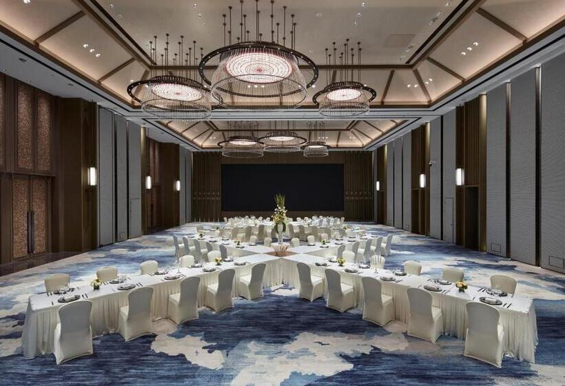 Hotel Dian Lake Steigenberger Kunming