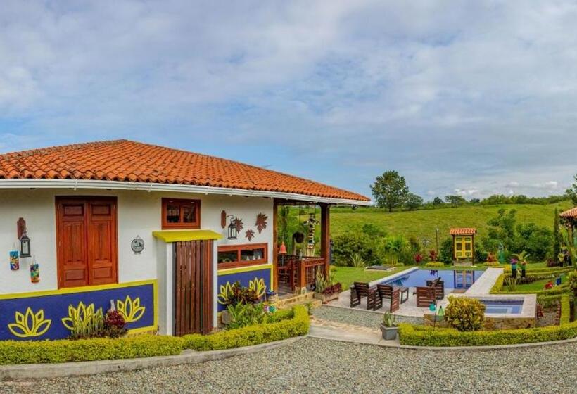 هتل Finca Casa Antigua