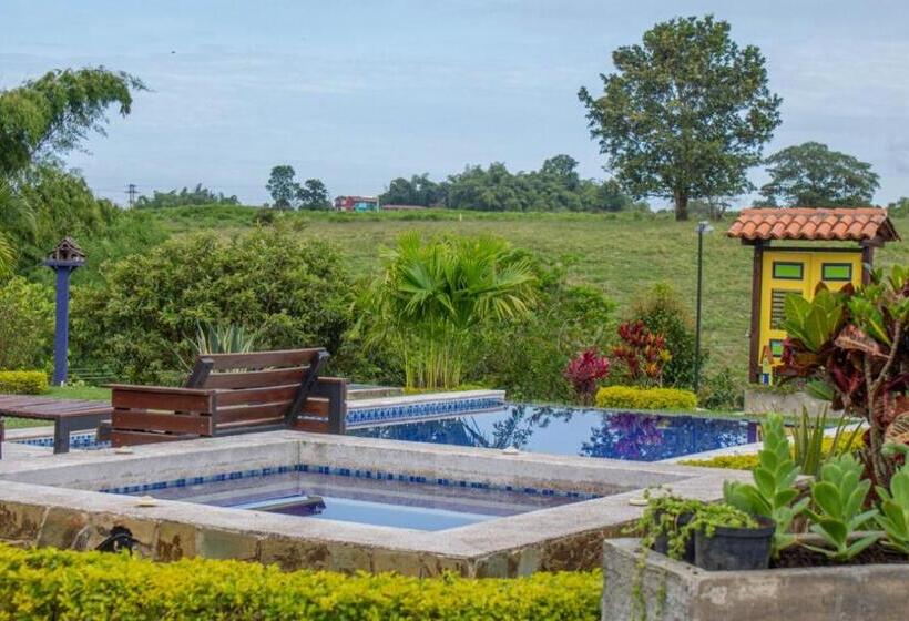 هتل Finca Casa Antigua