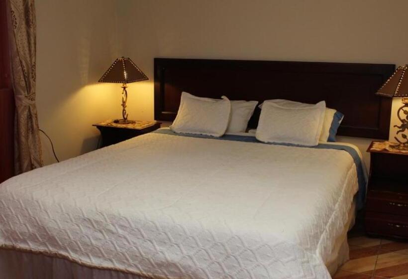 Hotel Hostería Estancia El Angel