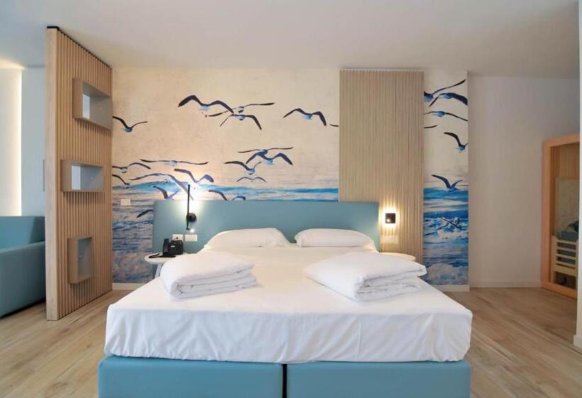 هتل Marina Junior Suite 4 Stelle S