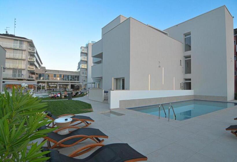 هتل Marina Junior Suite 4 Stelle S