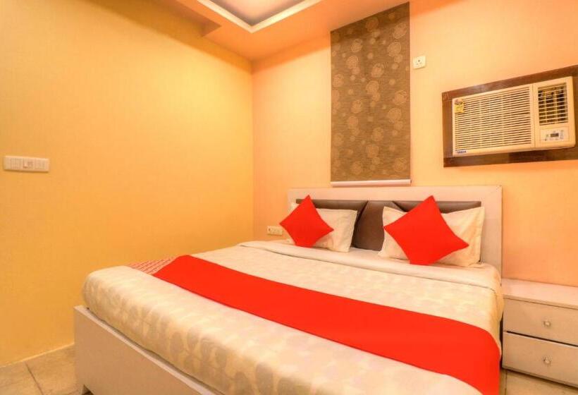 Oyo 67351 Hotel Deep Plaza