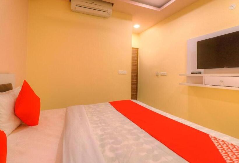 Oyo 67351 Hotel Deep Plaza