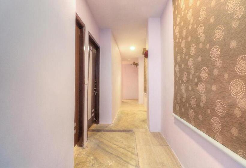 Oyo 67351 Hotel Deep Plaza