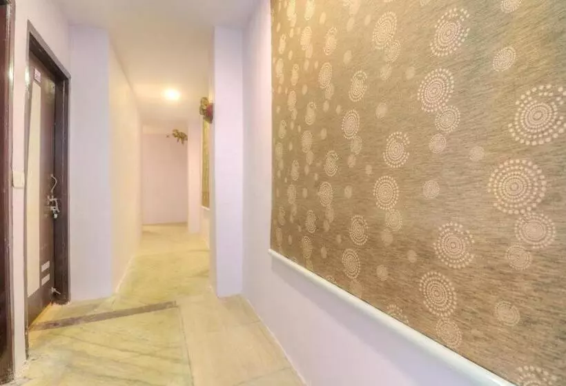 Oyo 67351 Hotel Deep Plaza