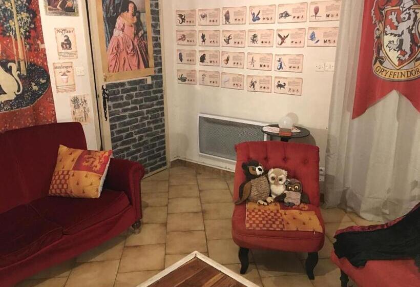 Пансион Au Rendez Vous Des Sorciers Iii