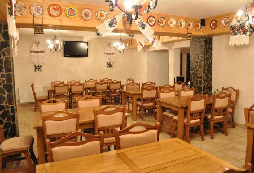 פנסיון Cabana Iza