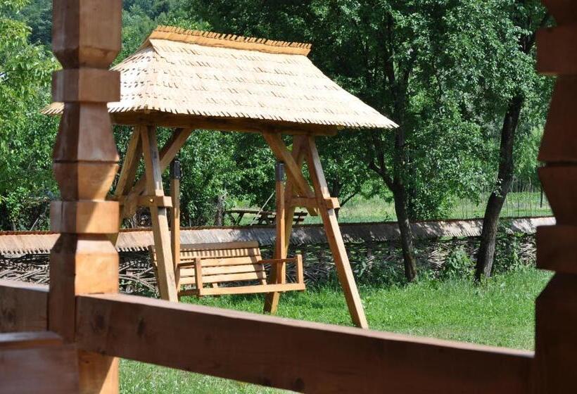 פנסיון Cabana Iza