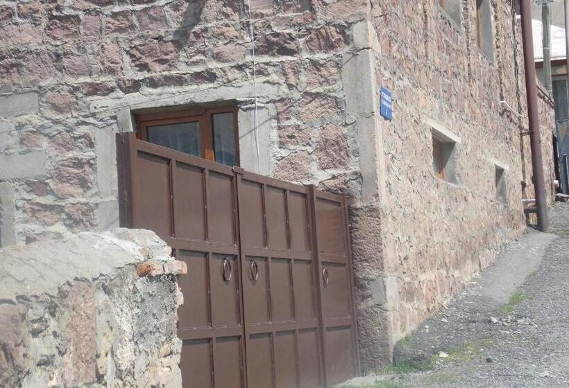 پانسیون Guesthause 2 Steps