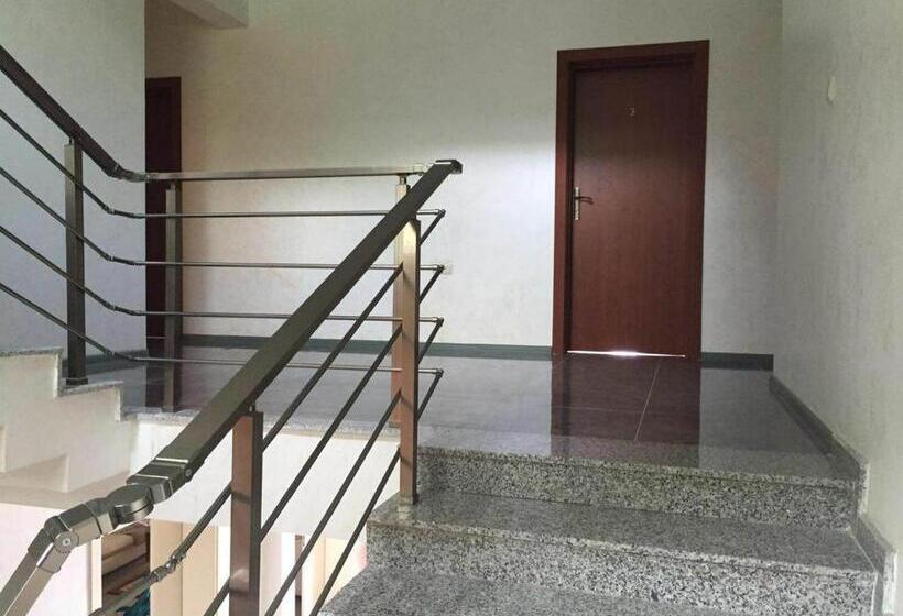 پانسیون Guguli