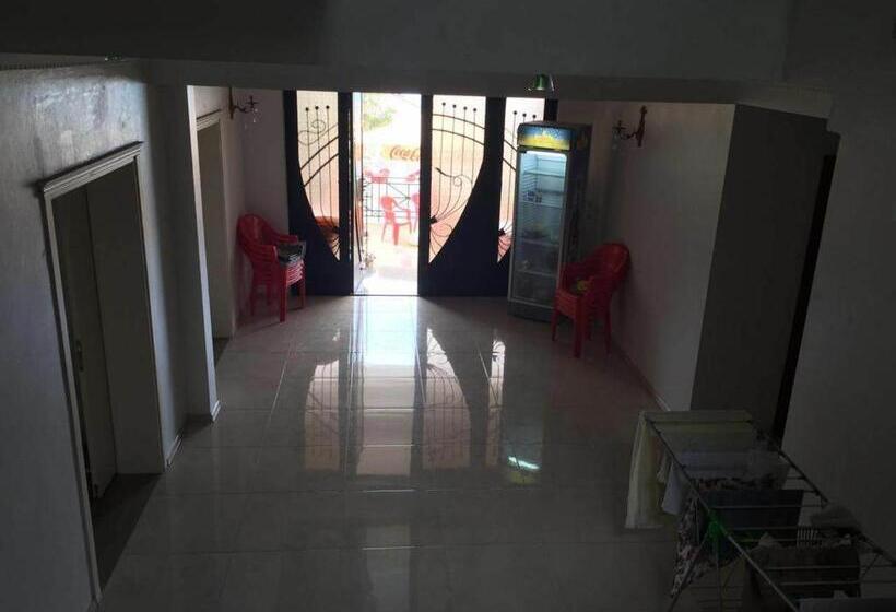 پانسیون Guguli