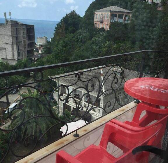 پانسیون Guguli