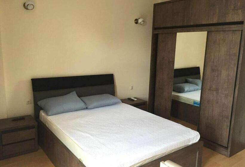 پانسیون Guguli