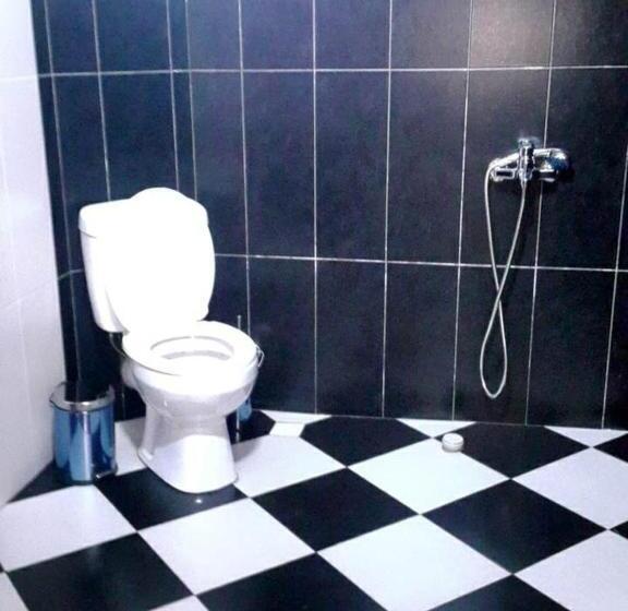 پانسیون Guguli