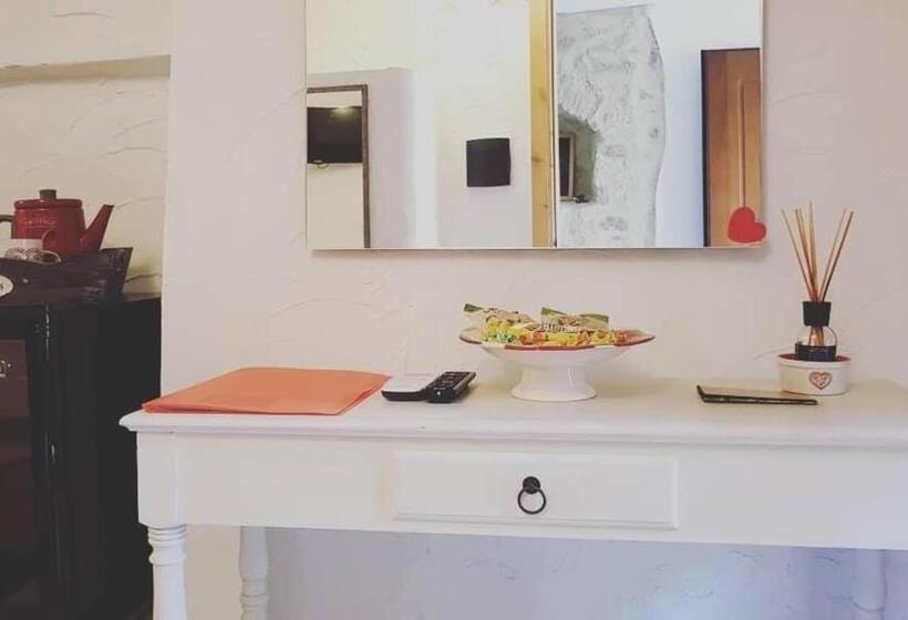 بنسيون Perla Del Borgo Bed And Breakfast