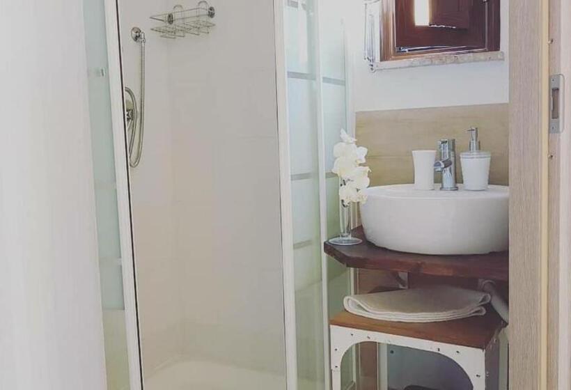 بنسيون Perla Del Borgo Bed And Breakfast