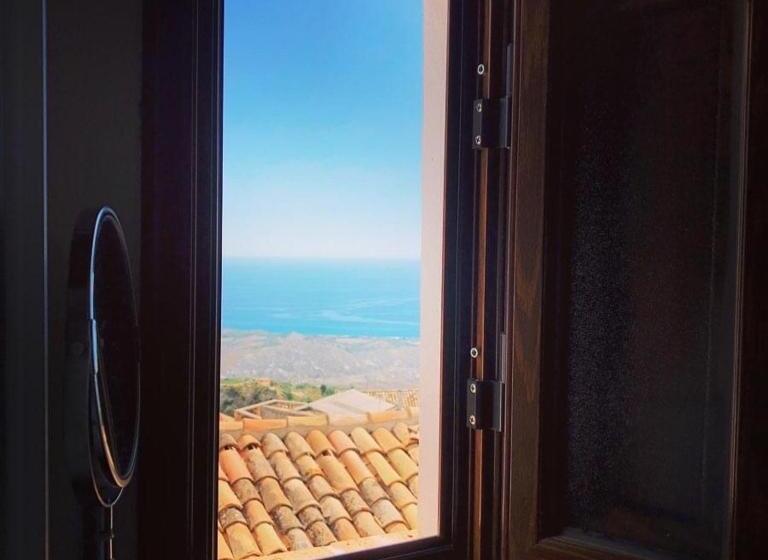 بنسيون Perla Del Borgo Bed And Breakfast