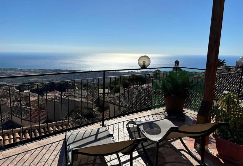 بنسيون Perla Del Borgo Bed And Breakfast