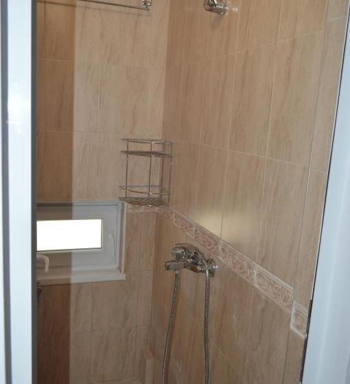 Пансион Yanis