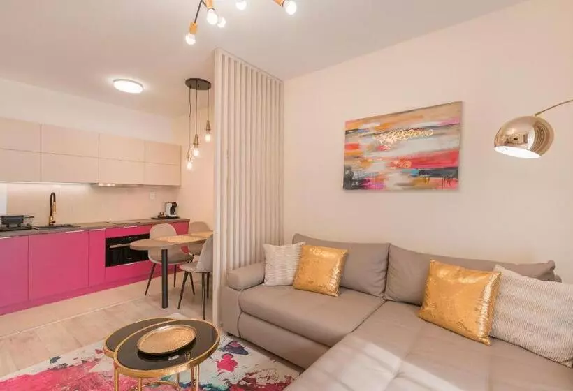 Sunset Resort   Lakeside Apartment