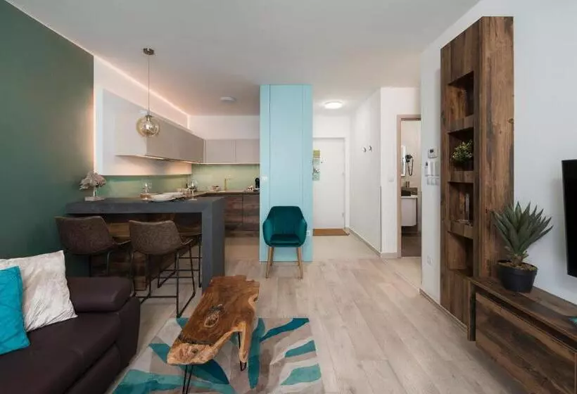 Sunset Resort   Lakeside Apartment