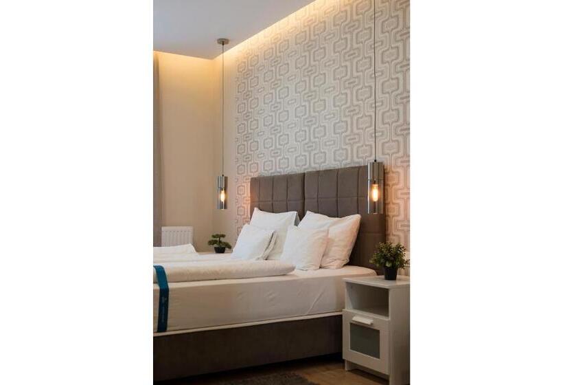 Sunset Resort Lakeside Apartment