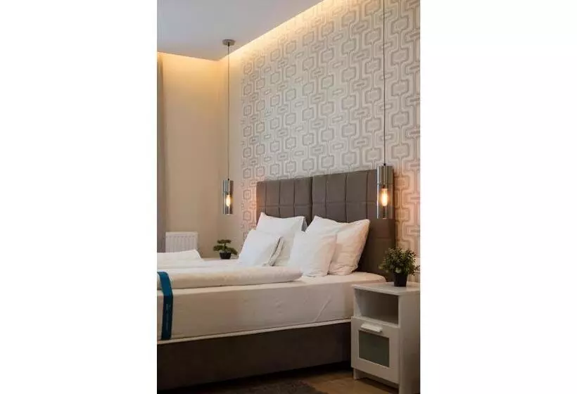 Sunset Resort   Lakeside Apartment