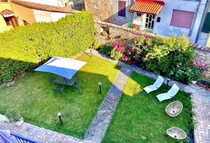 مبيت وإفطار Al Belvedere Apartment